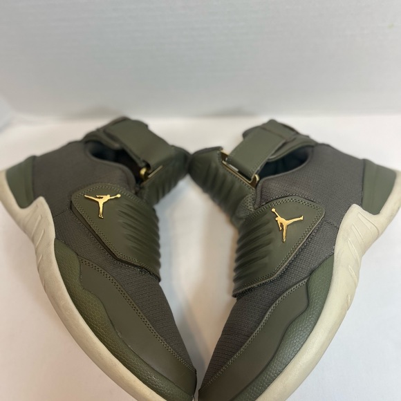 Jordan Generation 23 Medium Olive Size 9 - Picture 11 of 14